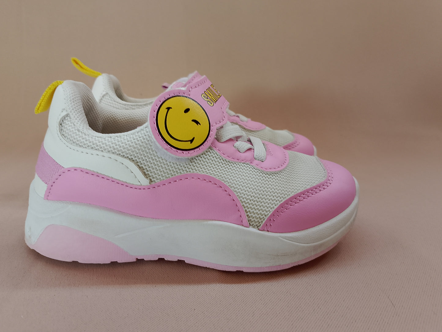 Adidași "Smiley World" pentru fetițe - Zâmbește la fiecare pas! 3 ani.