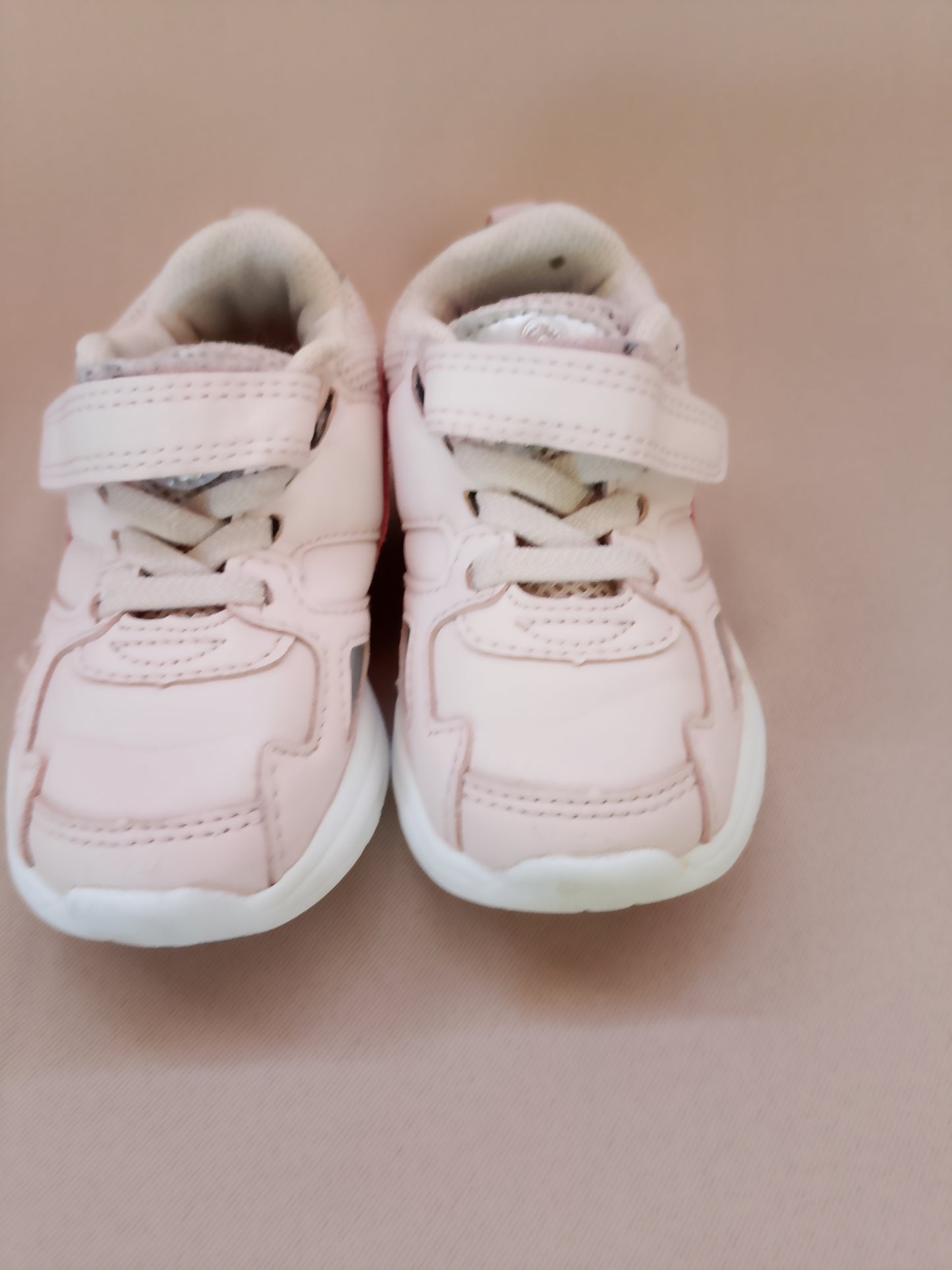 Adidași de fetițe, roz și argintii - Stil urban pentru micuțele fashioniste! Marime 23.