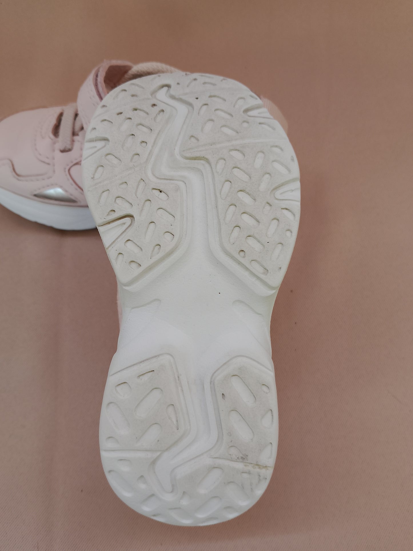 Adidași de fetițe, roz și argintii - Stil urban pentru micuțele fashioniste! Marime 23.