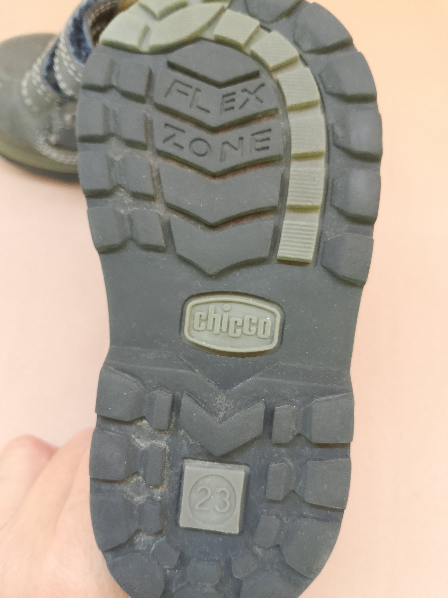 Pantofi din piele "Chicco" pentru copii - Calitate și confort pentru primii pași! Marimea 23.