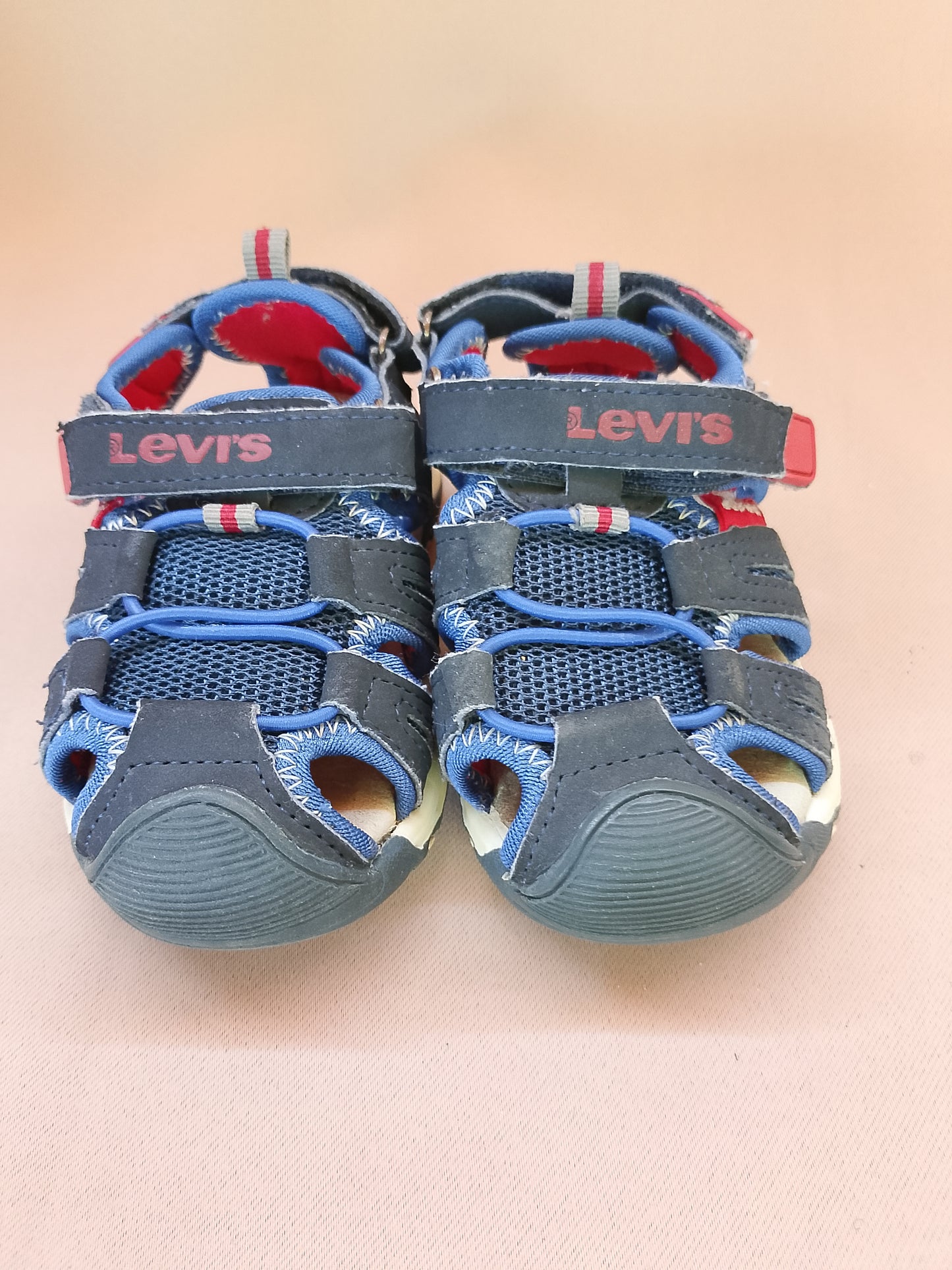 Sandale "Levi's" pentru copii - Stabilitate și stil pentru aventurile de vară! Marime 23.