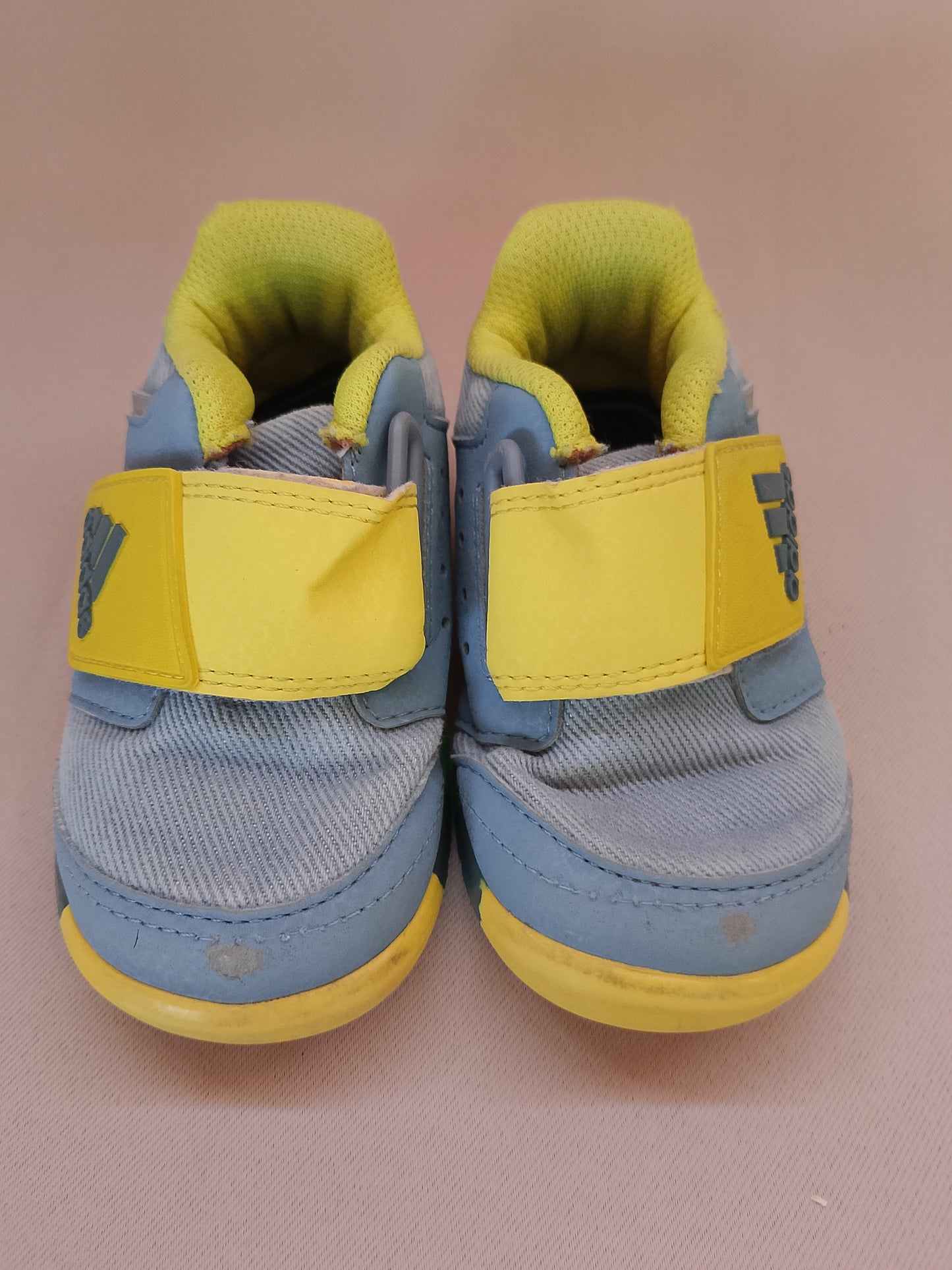 Adidași "Adidas" multicolori pentru copii - Stil și distracție la fiecare pas! Marimea 21.