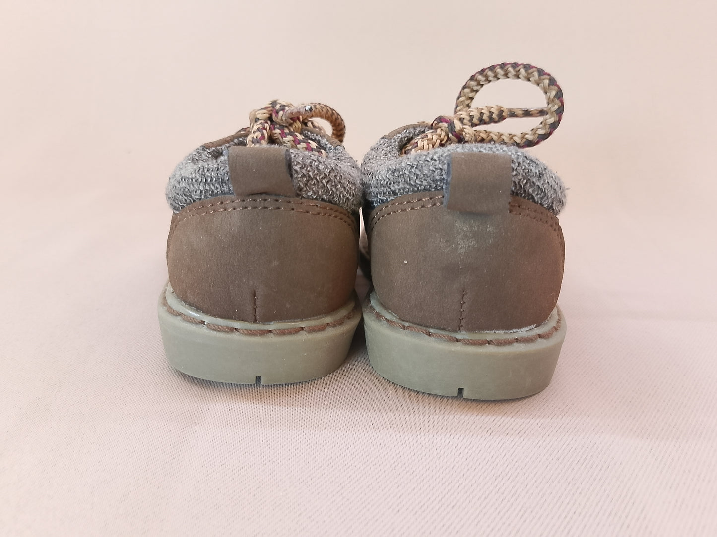 Ghete "Timberland" pentru copii - Stabilitate și stil în fiecare pas! Marimea 20.