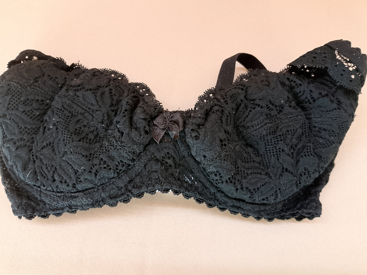 Secretul Perfect: Sutien Chicca Push-Up cu Gel – Confort și Volum Sedicator! 70 B