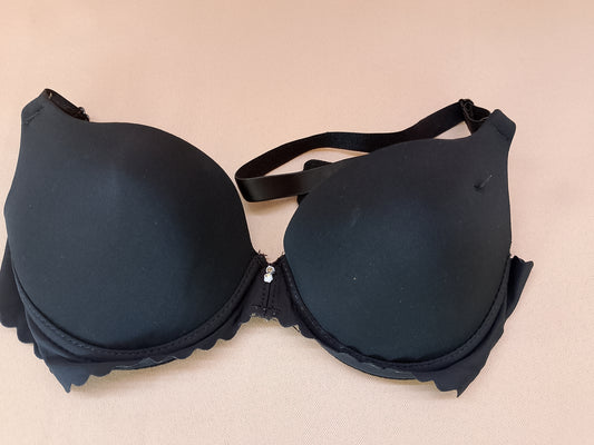 Eleganță Simplă: Sutien Negru Clasic Channo – Confort Zilnic Esențial! 80B