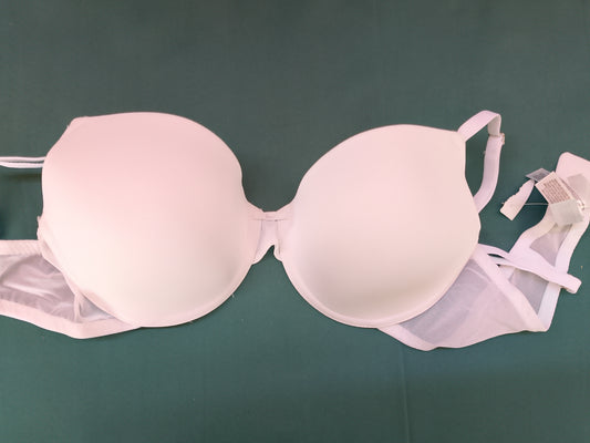 Modern și Confortabil: Sutien Alb Primark cu Design Minimalist și Suport Lateral! 75 D.