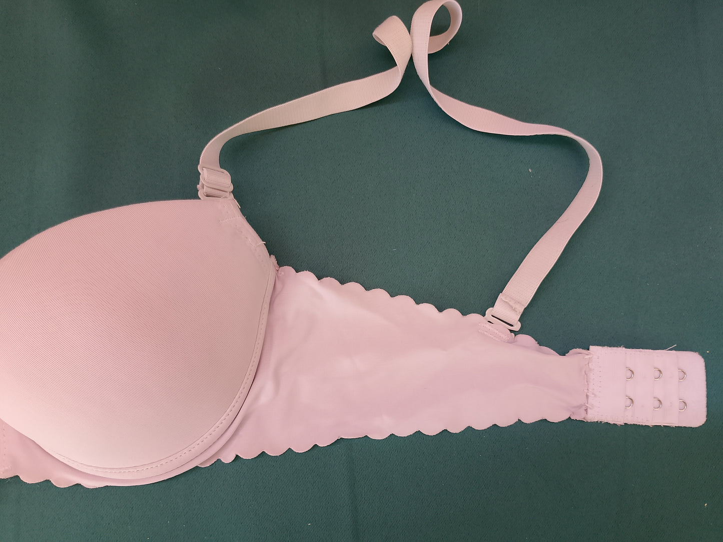 Subtilitate și Volum: Sutien Roz Pal (Nude) cu Push-Up Discret – Confort Invizibil!