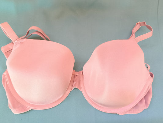 Farmec Subtil: Sutien Primark Roz Pudră cu Detalii Delicate la Spate – Confort și Stil! 80C