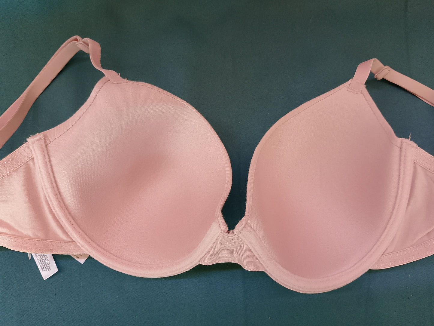 Accent de Culoare: Sutien Primark Corai/Somon cu Detaliu Modern la Spate – Stil și Confort! 75D