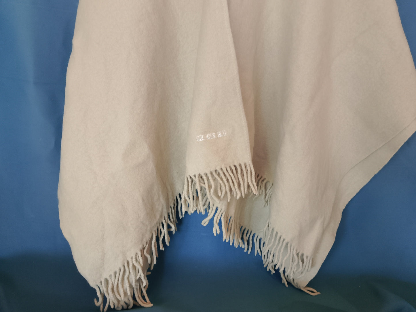 Poncho/Șal elegant, crem, cu franjuri, 130x117 cm