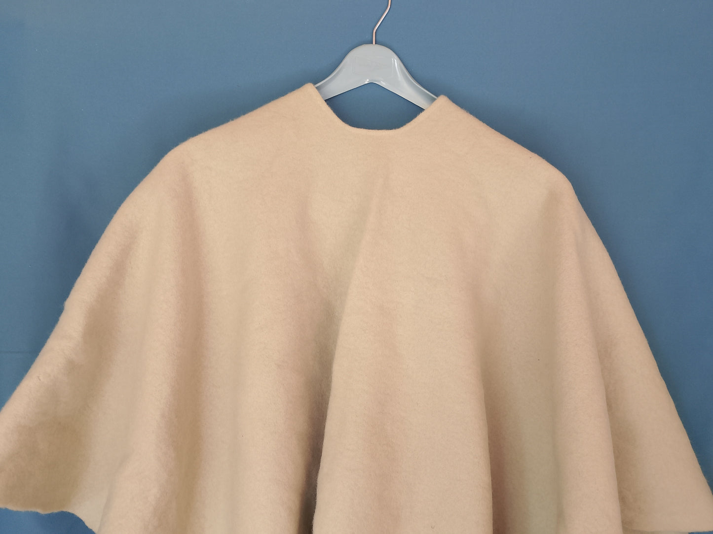 Poncho/Șal elegant, crem, cu franjuri, 130x117 cm