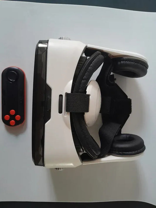 Ochelari VR pentru telefon. Cu gamepad.