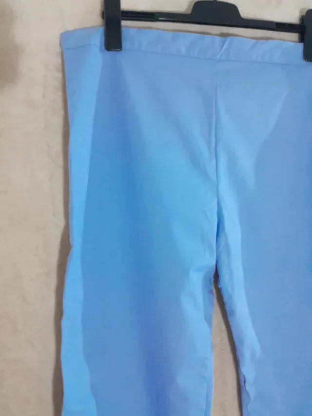 Pantaloni sanitari. Unisex. Noi, fara eticheta. Marimea M.