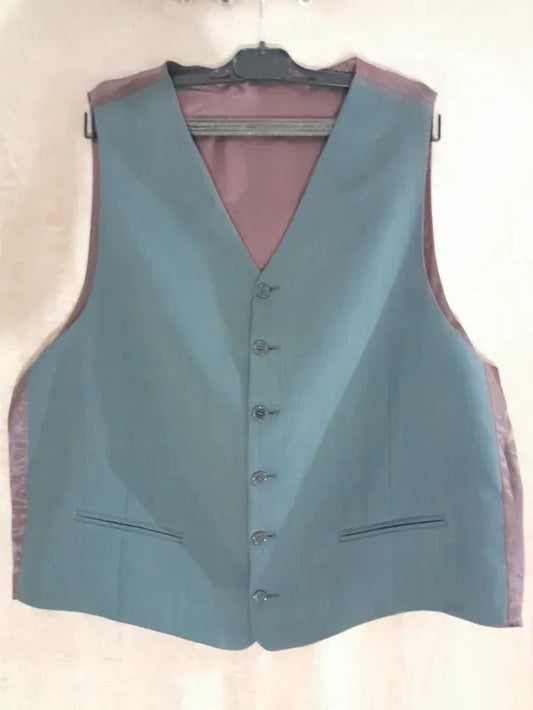 Vesta costum. Noua,  fara eticheta.