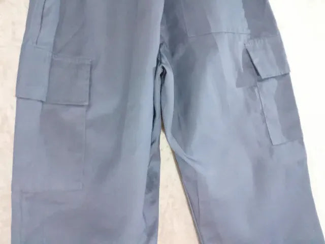 Pantaloni salopeta munca. Noi. Fara eticheta. Latime talie 40 cm. Marimea 46.