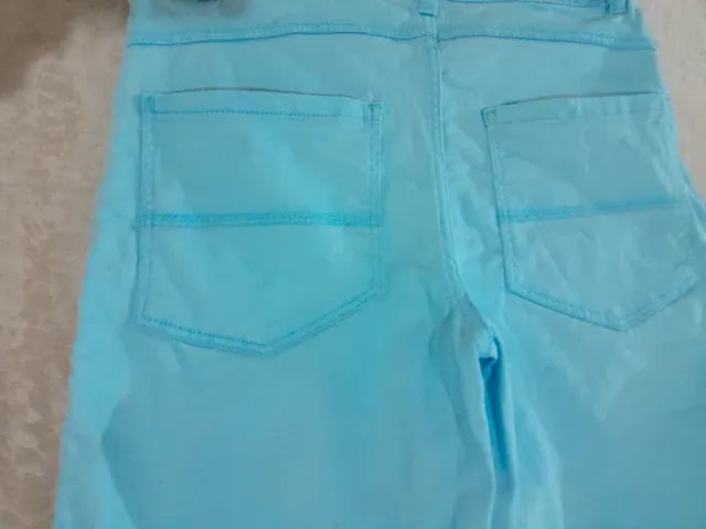 Pantaloni scurti Denim. Marime talie 36 cm.