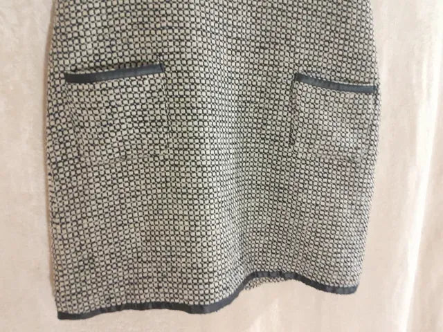 Rochie lana. Noua fara eticheta. Marimea 44. Fabricata in Spania.
