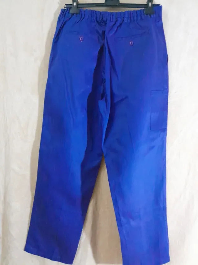 Pantaloni salopeta. Talie 43/49 cm. Noi. Marime 50.