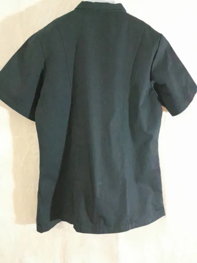 Bluza ospatar, salon coafura, manichiură. Dama. Noua fara eticheta. Marime S.