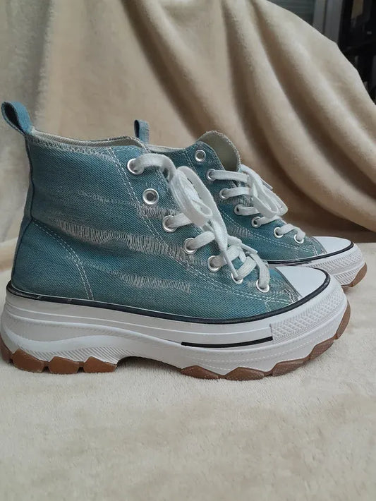 Adidasi Denim. Marime 38.