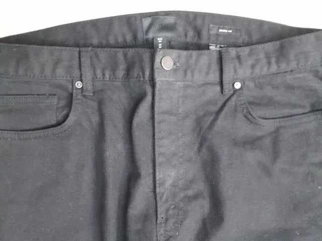 Blugi H&M Skinny Fit. Nou, fara eticheta. Marimea 34.