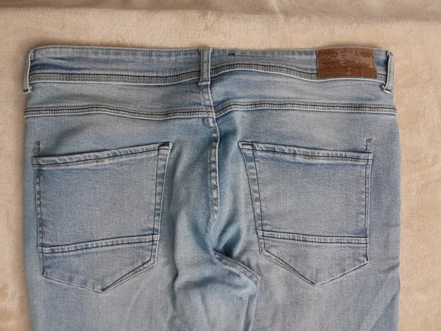 Blugi Inside Urban Clothing. Talie 45 cm. Marimea 42.