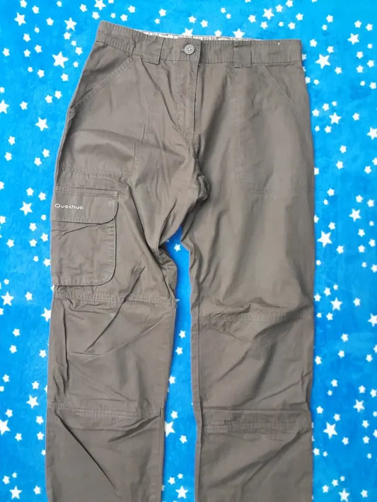 Pantaloni Quechua. Noi. Marimea 36.