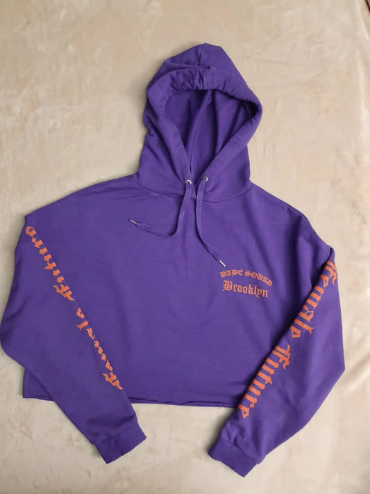Hoodie mov, stil hip-hop, scurta.