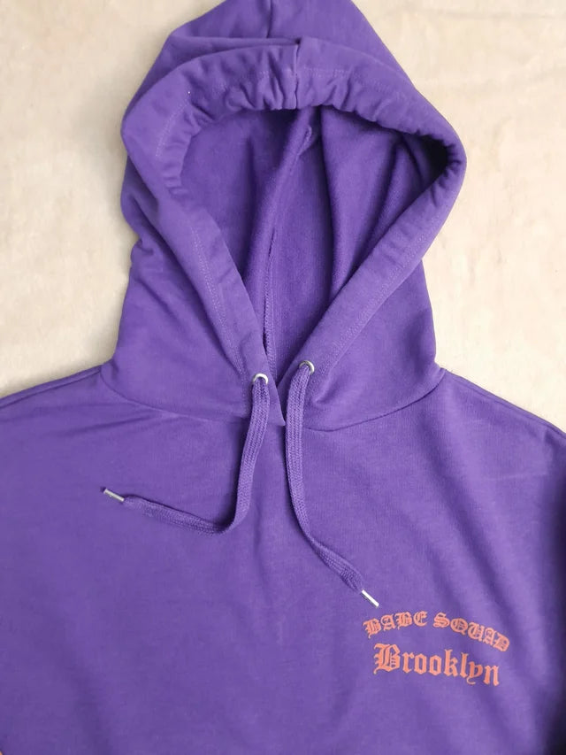 Hoodie mov, stil hip-hop, scurta.